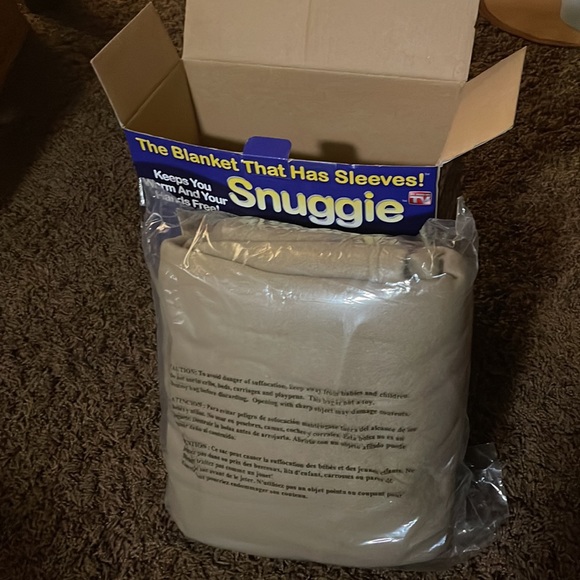 SNUGGIE~AS SEEN ON TV - Picture 7 of 7